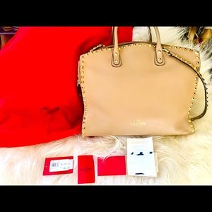 AUTHENTIC- VALENTINO Rockstud Dome bag